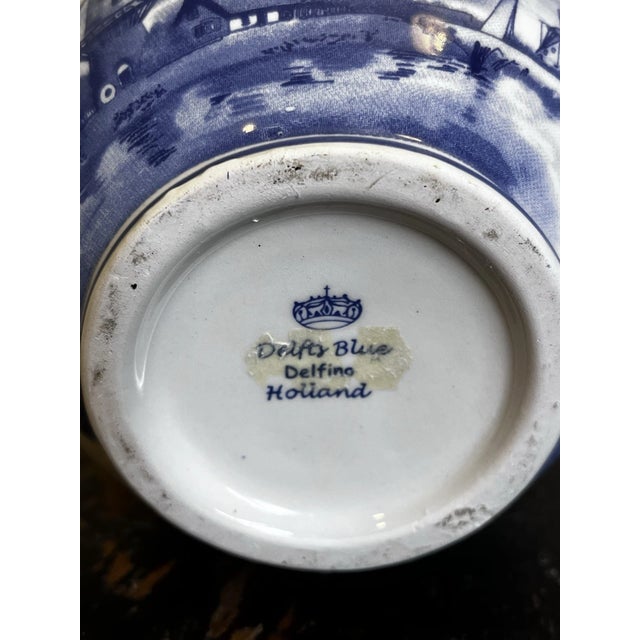 Delft Vintage MCM Delft Blue Delfino Tulip Vase , 7 Arms. Made in Holland For Sale - Image 4 of 4