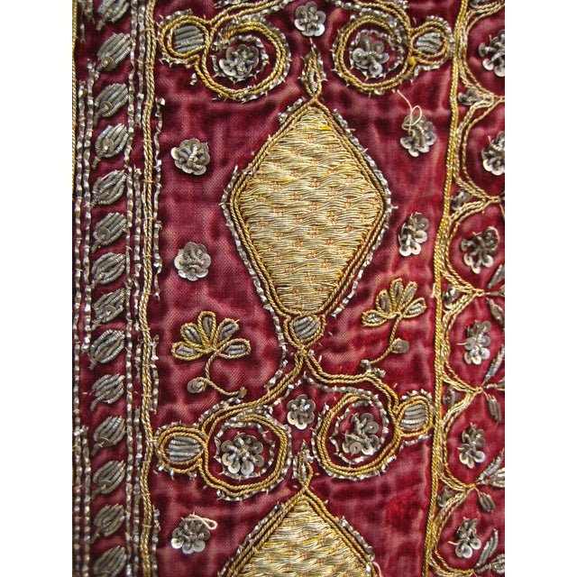 19th Century Silver and Gold Indian Embroidery Tapestry With Two Elephants For Sale - Image 11 of 13