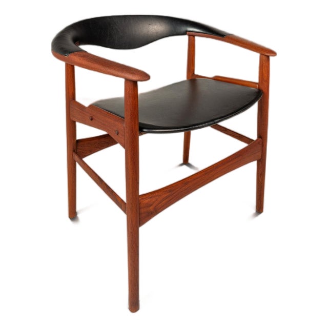 Rare Mid-Century Danish Modern Model 171 Armchair in Stunning Original Condition by Arne Hovmand-Olsen for Jutex, Denmark, C. 1950's For Sale