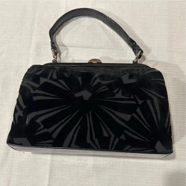 1950s Art Deco Black Velvet Italian Top Handle Bag For Sale - Image 9 of 13