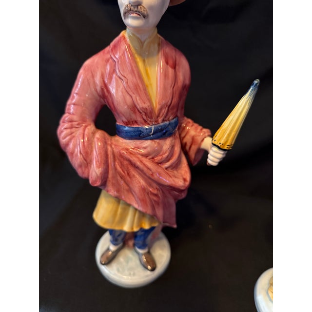 Blue Pair of Vintage Vietri Italian Porcelain Chinoiserie Figurines – Asian Couple With Parasols For Sale - Image 8 of 8