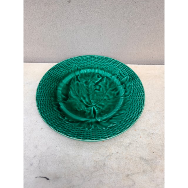 English Green Majolica Leaves Plate, circa 1890.