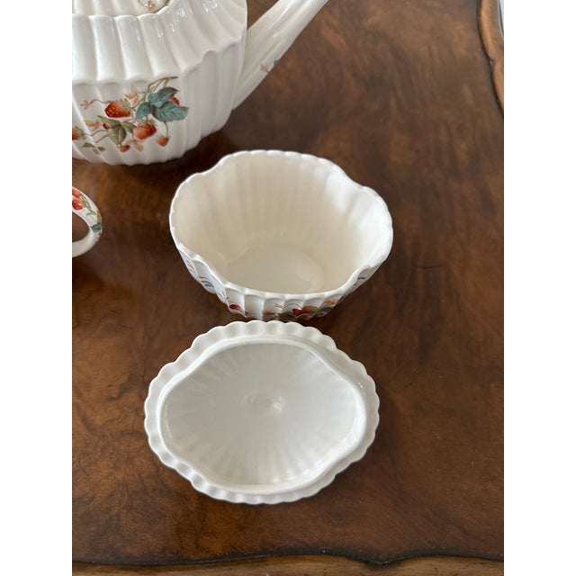 English 1950s Copeland Spode Strawberry Pattern Tea Pot, Sugar and Creamer Set- 3 Pieces For Sale - Image 3 of 18