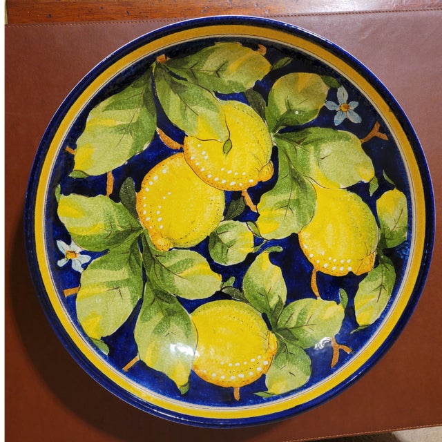Vintage Hand-Painted Majolica Italian Decorative Bowl For Sale - Image 4 of 4