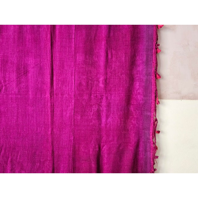 Baroque Antique Italian Bedspread in Calabrian Silk Damask, 1750 For Sale - Image 3 of 11