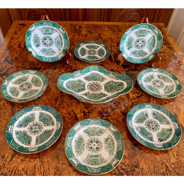 Ceramic Set of Eight Green Fitzhugh Porcelain Butter Plates Along With a Serving Dish For Sale - Image 7 of 16