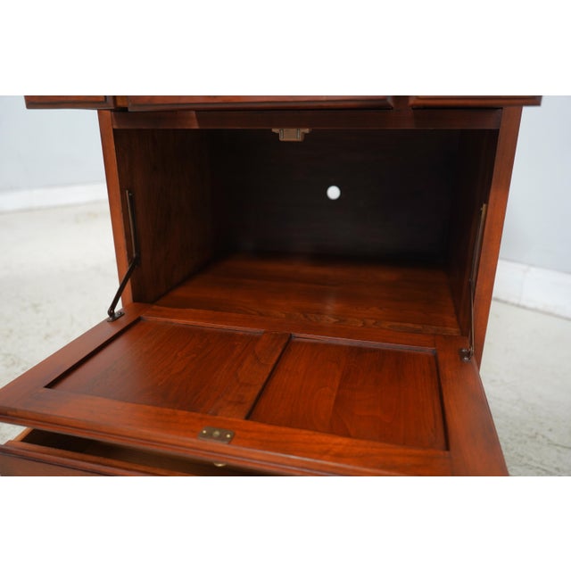 1970s Pair Henkel Harris Cherry McKenzie Nightstands For Sale - Image 5 of 18