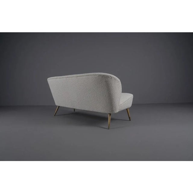 Wood White Boucle Upholstery Fabric Cocktail Sofa, 1950s For Sale - Image 7 of 9