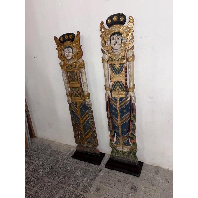 Pair of Balinese Statues in Compressed Wood, 1900s, Set of 2 For Sale - Image 3 of 14