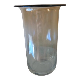 Hurricane Hat Vase For Sale