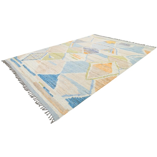Abstract Geometric Moroccan Style Hand-Knotted Wool Rug – Pastel & Earth Tones For Sale - Image 4 of 11
