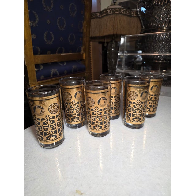 Fabulous vintage and never used Great condition gold and black detailed prudential rock glasses.
