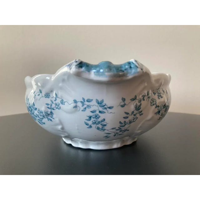 Blue English Blue and White Porcelain Serving Bowl Dish by Ventnor, Early 20th Century For Sale - Image 8 of 12