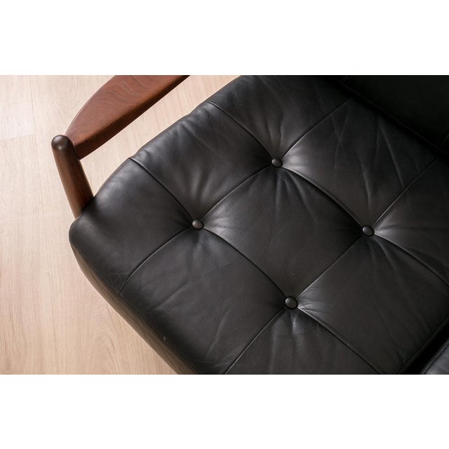 Scandinavian 3-Seater Sofa in Wood and Black Leather, 1960s For Sale - Image 10 of 12
