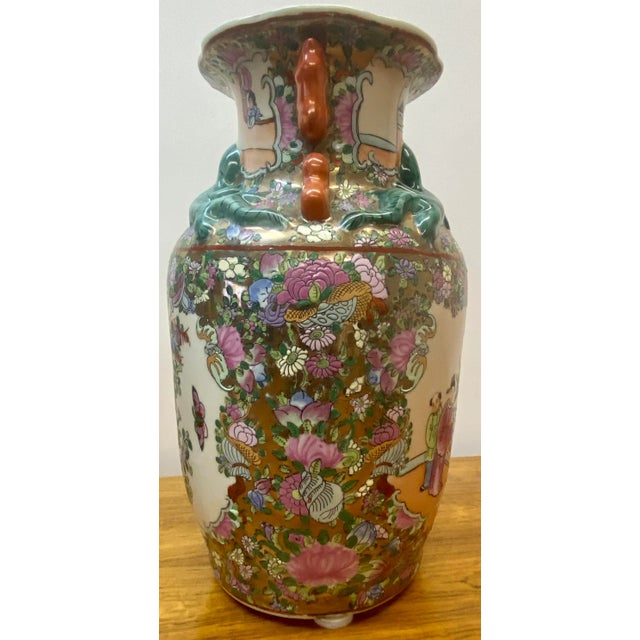 Early 20th Century Early 20th Century Chinese Porcelain Vases - a Pair For Sale - Image 5 of 13