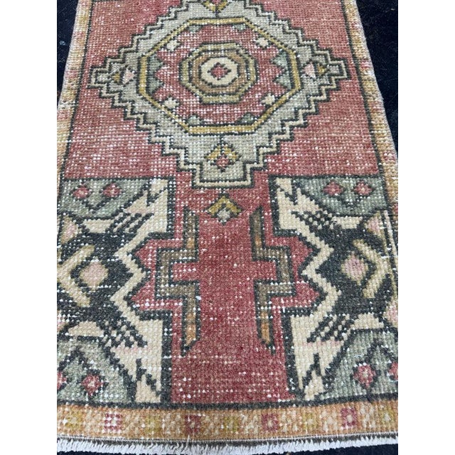 Contemporary Turkish Yastik Rug 1'7" x 3' For Sale - Image 3 of 6