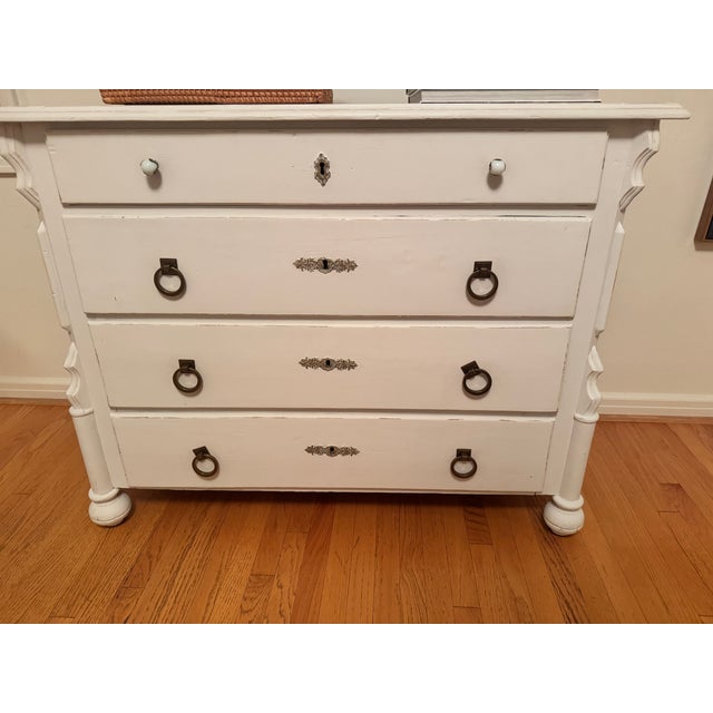 Early 20th Century German Pine Chest of Drawers For Sale - Image 4 of 9