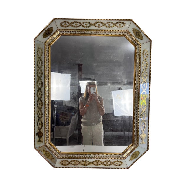 20th Century Italian Neoclassical Églomisé Mirror in White and Gold For Sale - Image 17 of 18