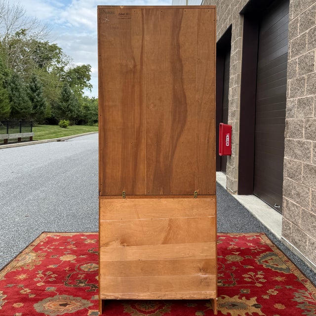 Vintage Ethan Allen American Traditional Heirloom Nutmeg Maple 2 Piece Wall Unit / Bookcase For Sale - Image 14 of 17