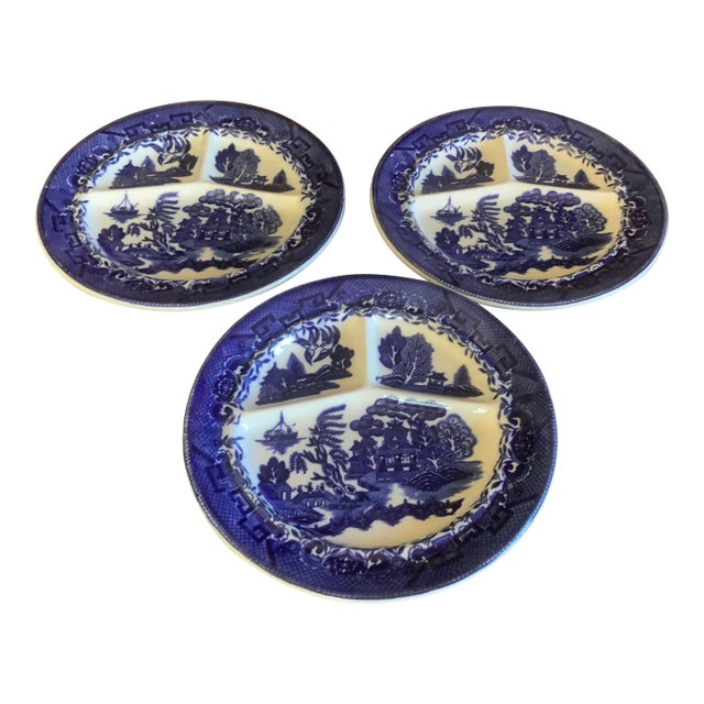 Mid 19th Century Blue Willow 3 Sectioned Grill Plates Set of 4 For Sale