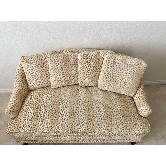 Hollywood Regency Late 20th Century Luxury Transitional Leopard Print Settee/Sofa Hollywood Regency Style Excellent Condition. For Sale - Image 3 of 13