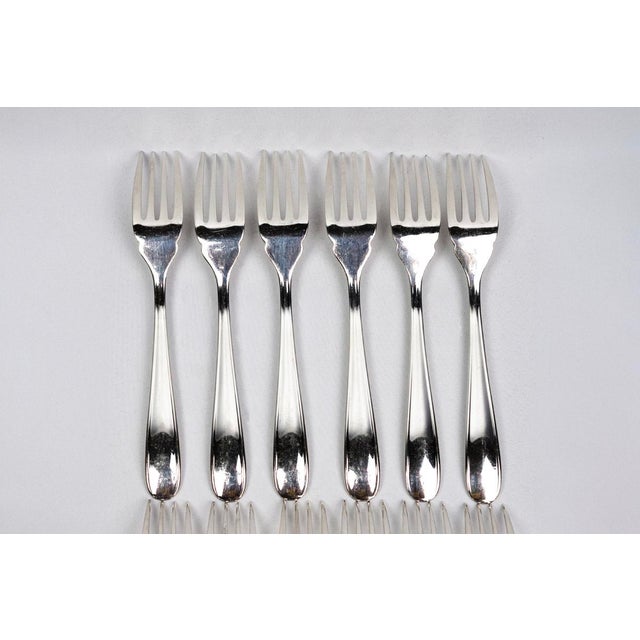 Silver-Plated Fish Service with Smooth Handles from Christofle, 1980s, Set of 24 For Sale - Image 13 of 18