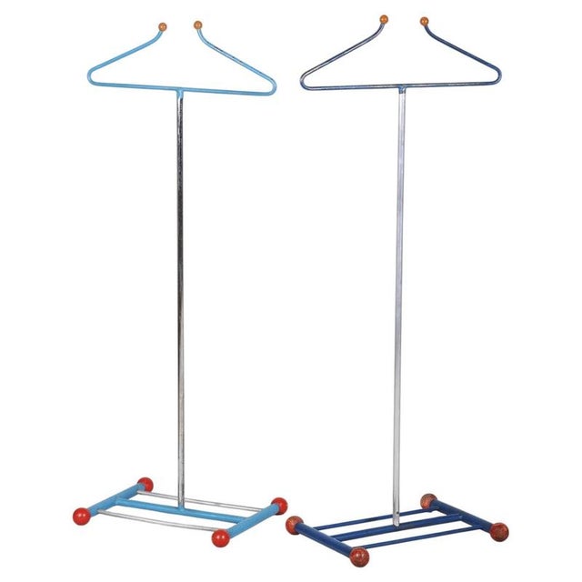 Bauhaus Chrome-Plated and Lacquered Steel Coat Racks, Czechoslovakia, 1920s, Set of 2 For Sale - Image 9 of 9