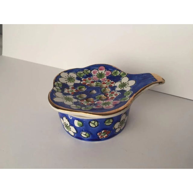 1950s Vintage Floral Porcelain Tea Strainer & Holder - 2 Piece For Sale - Image 5 of 5