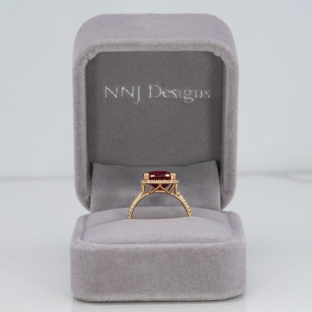 7.6Ct Madagascar Ruby Ring With Earth-Mined Diamond Accents: Solid 14k Gold, Size 6.75 For Sale - Image 4 of 9