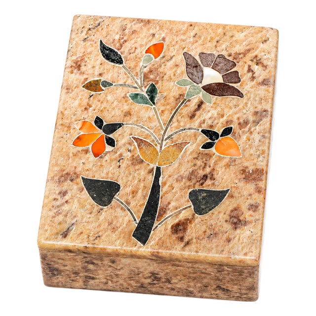 1930s Beautiful Pietra Dura Hand Made Antique Inlaid Stone Flower Specimen Jewelry Trinket Box Home Decor For Sale