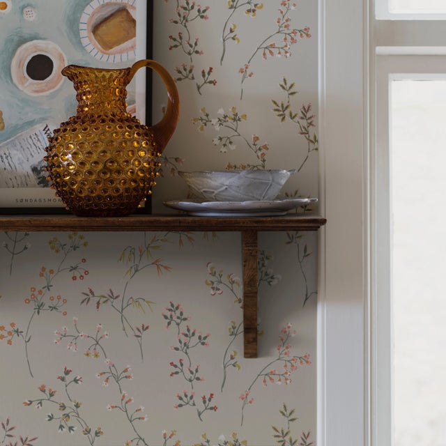 Discovered in an atlas dating from 1934, this pattern uses dainty markings and flowers to create a chic, graphic take on...