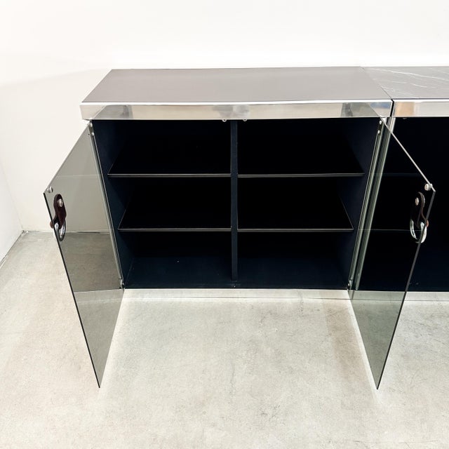 Wood Vintage 1970s Guido Faleschini for I4Mariani Modular Chrome and Glass Credenza Unmarked For Sale - Image 7 of 17