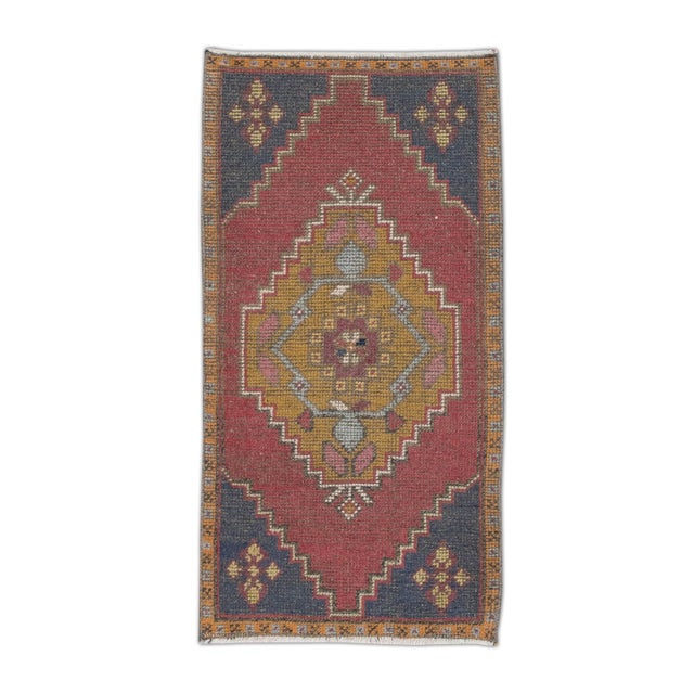 1960s 1960s Red & Blue Geometric Design Handwoven Wool Vintage Turkish Mini Rug 1'9" X 3'5" For Sale - Image 5 of 5