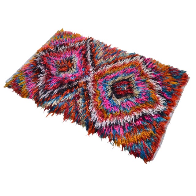 1950s Vintage Hand-Made Shaggy Mohair Wool Tulu Turkish Area Rug- 3′1″ × 5′6″ For Sale - Image 5 of 13