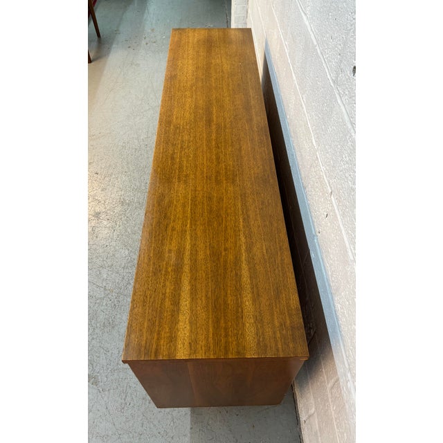 Mid-Century Modern Walnut Credenza by Leo Jiranek for Bassett Furniture For Sale - Image 15 of 18