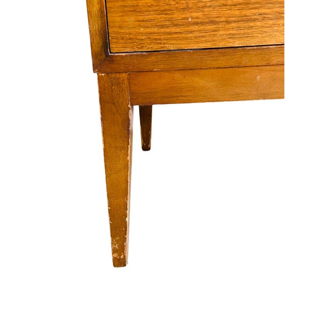 Mid-Century Modern Walnut Triple Dresser in Style Paul McCobb For Sale - Image 10 of 11