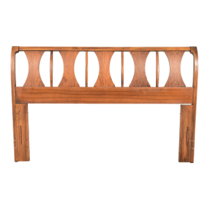 Kent Coffey Perspecta Mid-Century Modern Sculpted Walnut and Rosewood Queen Size Headboard, 1960s
