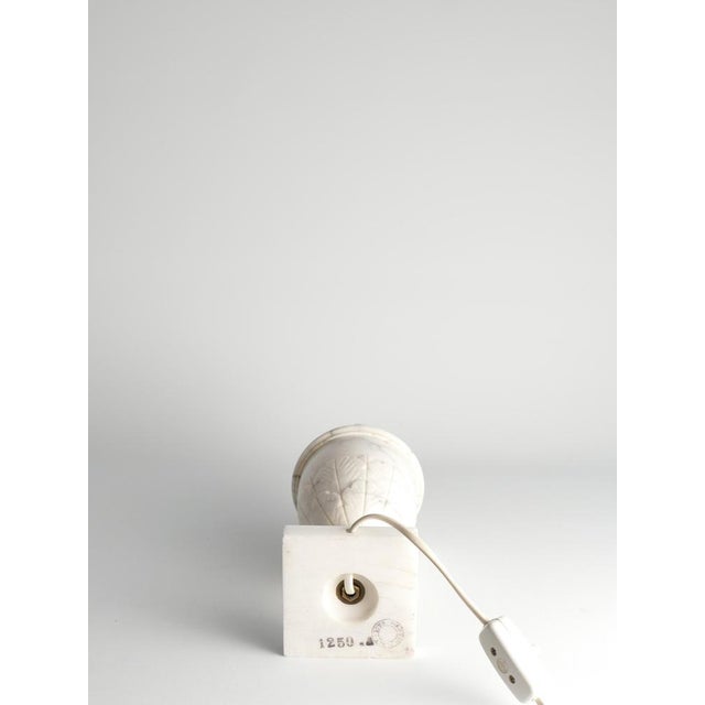 Neoclassical White Florentine Alabaster Table Lamp with Leaf Relief, Italy For Sale - Image 10 of 18