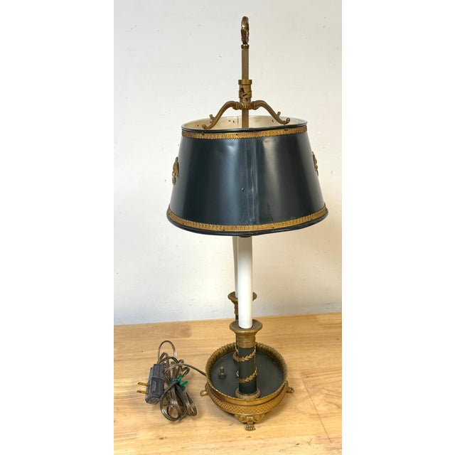 Traditional French Empire-Style Bouillotte Lamp with Napoleonic Eagle Motif, circa 1925 For Sale - Image 3 of 16