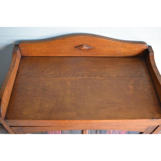 1920s Antique Art Deco Oak Single-Door Display Cabinet For Sale - Image 5 of 11