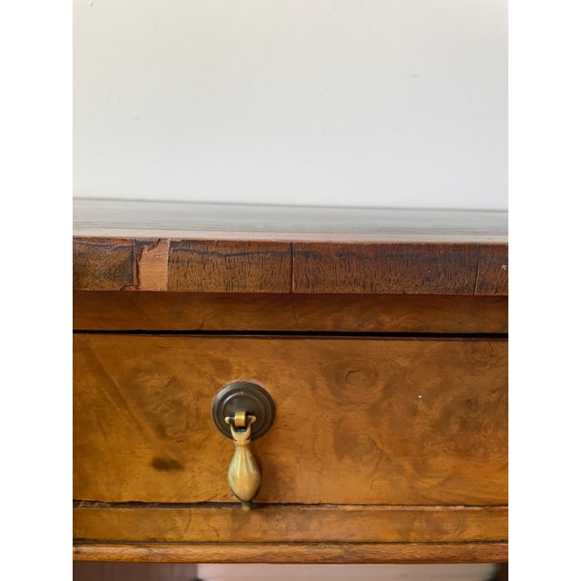 Antique Victoria English Kidney-Shaped Pedestal Desk For Sale - Image 10 of 17