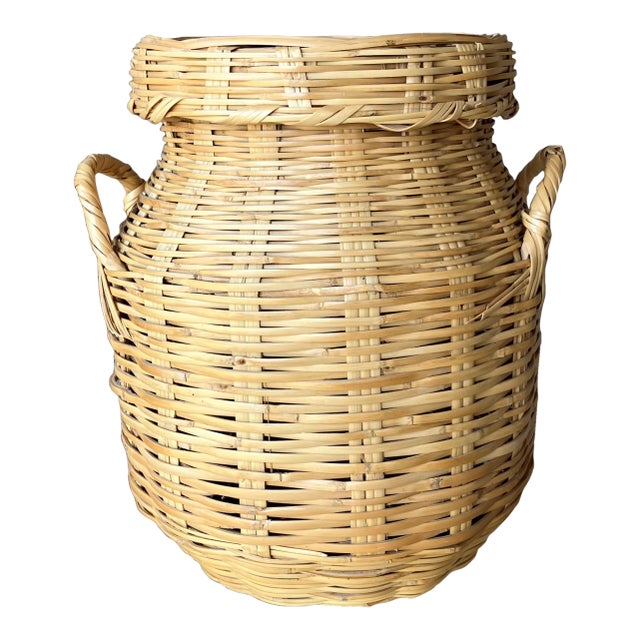 Late 20th-Century Handwoven Natural Willow “Lidded Milk Can” Decorative Storage Basket For Sale