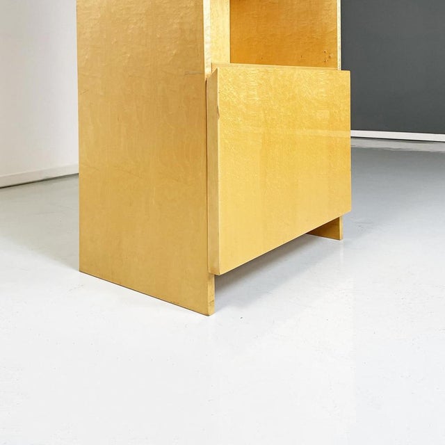 Italian Modern Light Briar with Smoked Glass Bookcase attributed to Saporiti, 1970s, Set of 3 For Sale - Image 14 of 18