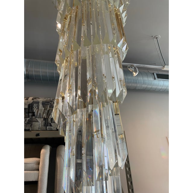 1960/1970s Vintage Italian Murano Glass Spiral Triedri Chandelier For Sale In Chicago - Image 6 of 8