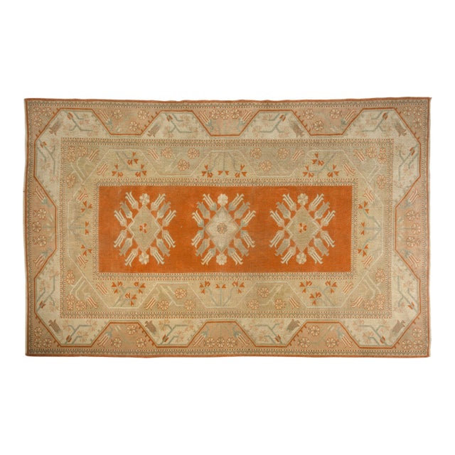 Vintage Turkish Anatolian Rug, 9'4" X 6'6" – Soft Terracotta and Beige For Sale