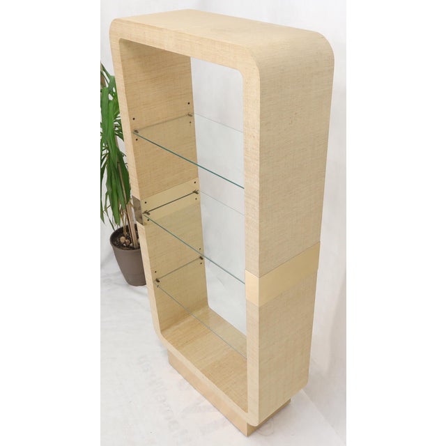 Mid 20th Century Raffia Cloth Finished Rounded Angles Étagère Display Unit Glass Shelves For Sale - Image 5 of 12