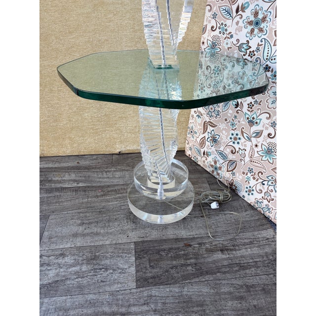 Stacked Lucite Blocks Spiral Floor Lamp in the Karl Springer. Style. Circa 1970s For Sale In Miami - Image 6 of 13