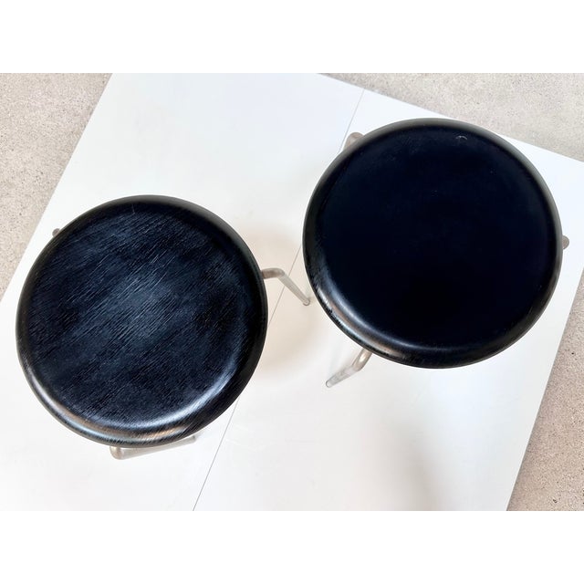 Wood Black Dot Model 3170 Stools by Arne Jacobsen for Fritz Hansen, Denmark, 1960s, Set of 2 For Sale - Image 7 of 18