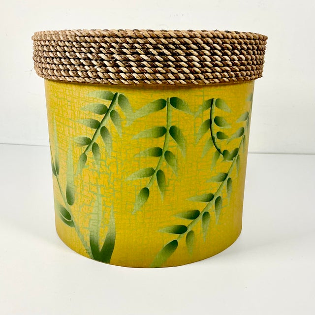 Boho Chic 1990s Vintage Coastal Boho Chic Wicker Lidded Bamboo Leaf Motif Storage Box, Medium For Sale - Image 3 of 10