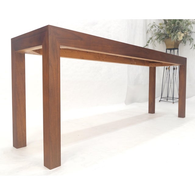 Late 20th Century Walnut Mid Century Modern 6' Long Parsons Style Console Sofa Table Baughman MINT For Sale - Image 5 of 13
